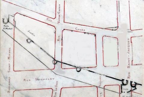 Tracé de l'enceinte et des portes sur le plan actuel
